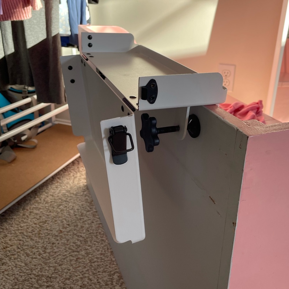 Attachable shelf - Picture 4 of 6